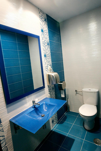 Bathroom 3, Hotel la Bastida, Toledo