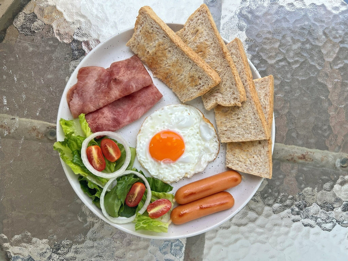 Food & Drinks 11