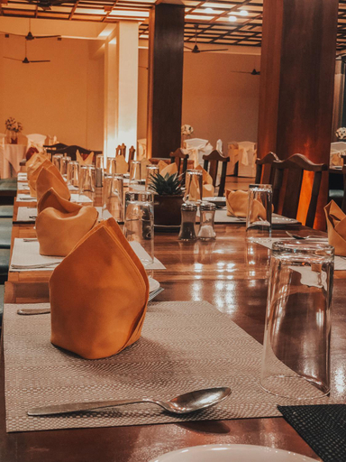 Food & Drinks 4, Sanmira Renaissance Hotel, Habaraduwa