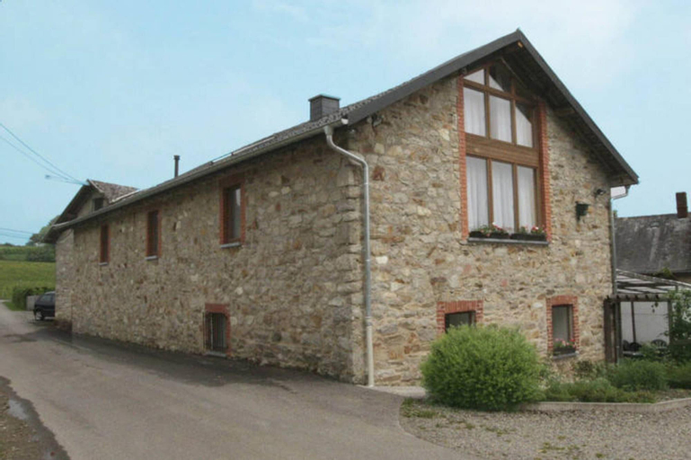 Quaint Apartment in Ondenval with Terrace, Liège