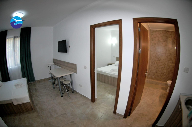 Others 4, Casa Sagrada, Tuzla