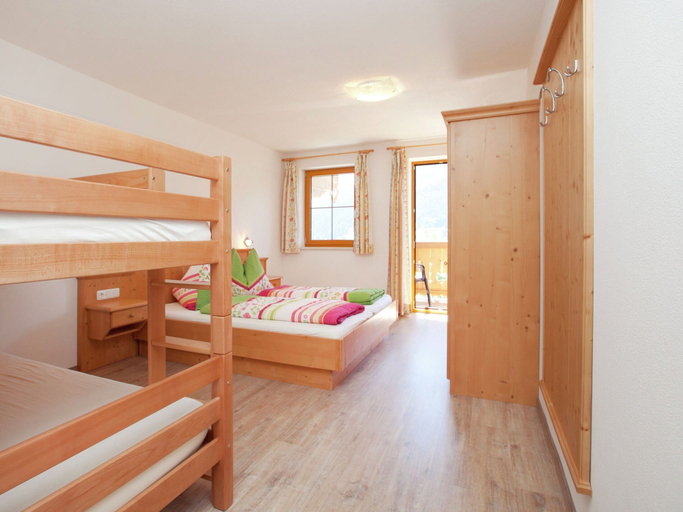 Bedroom 2, Apartment in Mittersill near Kitzbuhel Ski Area, Zell am See