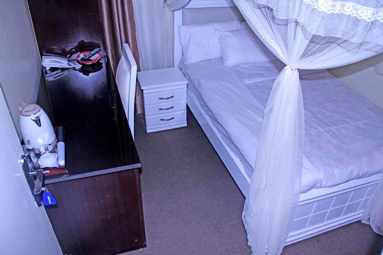 Bedroom 14