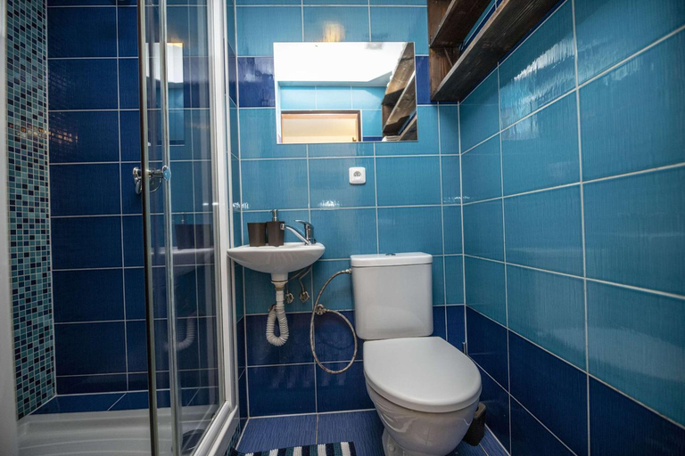 Shower 1, Chata Orlík, Trutnov
