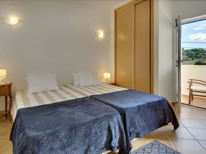 Bedroom 3, Villa in Carvoeiro With Swimming Pool, Lagoa