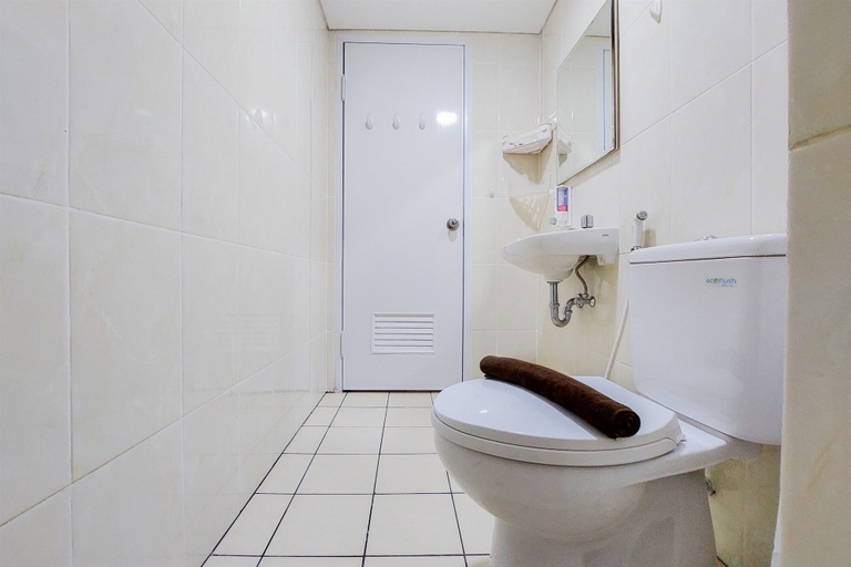 Bathroom 5, Best Choice 2Br M-Town Residence Near Summarecon Mall, Tangerang