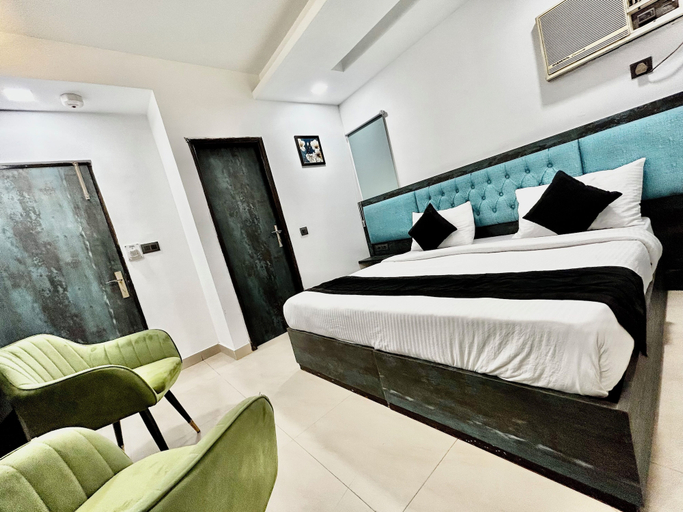 Others 5, Hotel Cosmo Near BLK Hospital Karol Bagh, Delhi