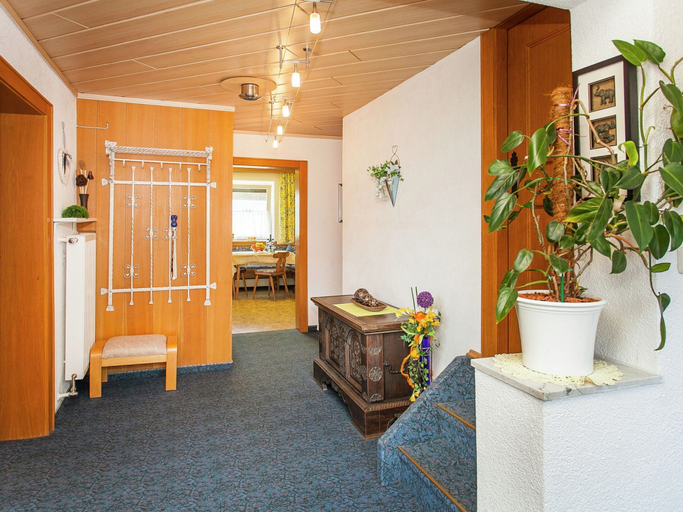Others 4, Spacious Apartment in Stuhlfelden near Ski Area, Zell am See