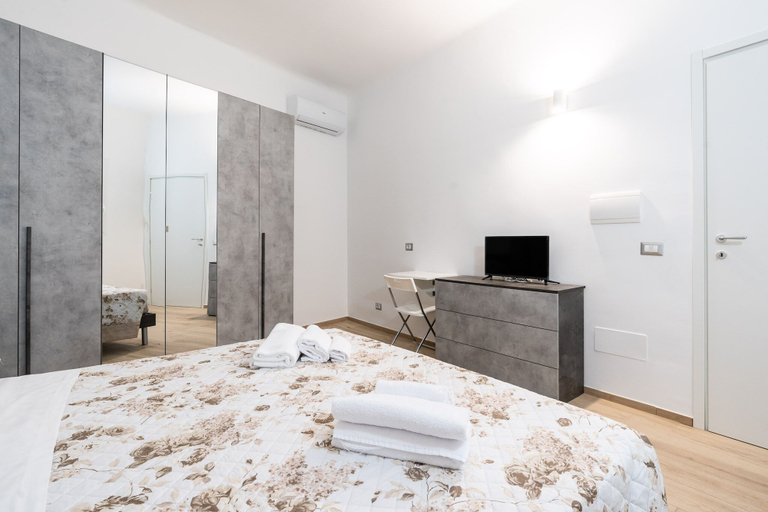 Bedroom 2, The Queen Room Bari by Wonderful Italy, Bari