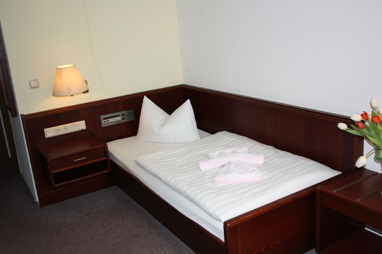 Bedroom 4, Hotel zur Hoffnung, Nordhausen