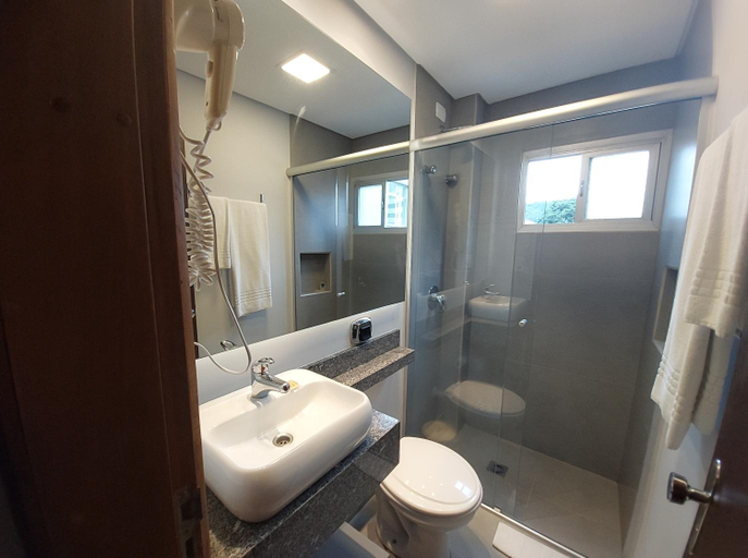 Bathroom 3, Principe Hotel, Joinvile