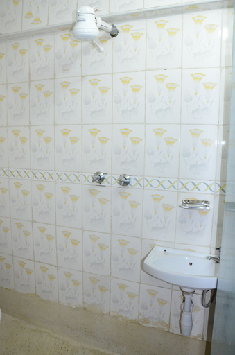 Bathroom 3, Starehe link hotel, Starehe