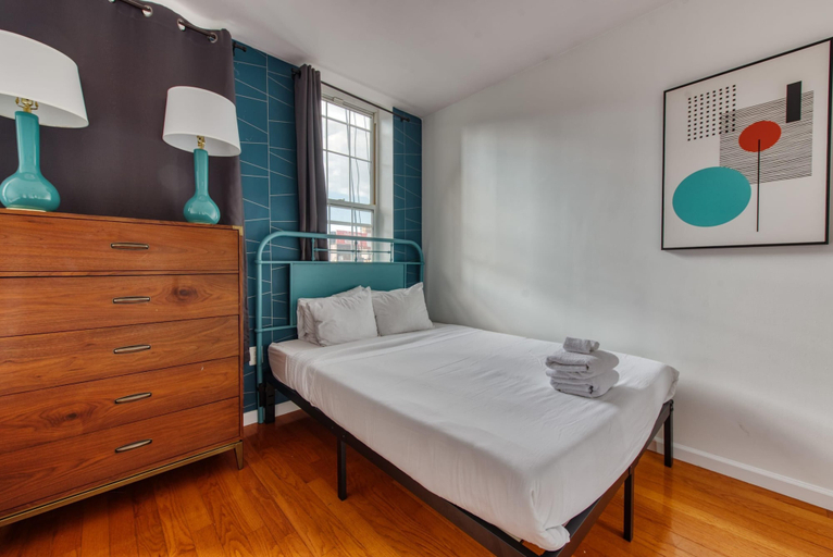 Bedroom 3, Stairway 3BR Apt w W D Ideal for Groups, Philadelphia