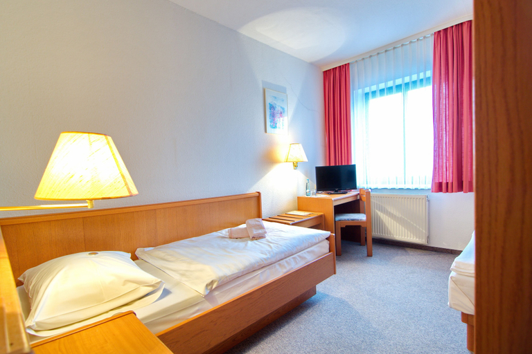 Bedroom 3, Hotel zur Hoffnung, Nordhausen
