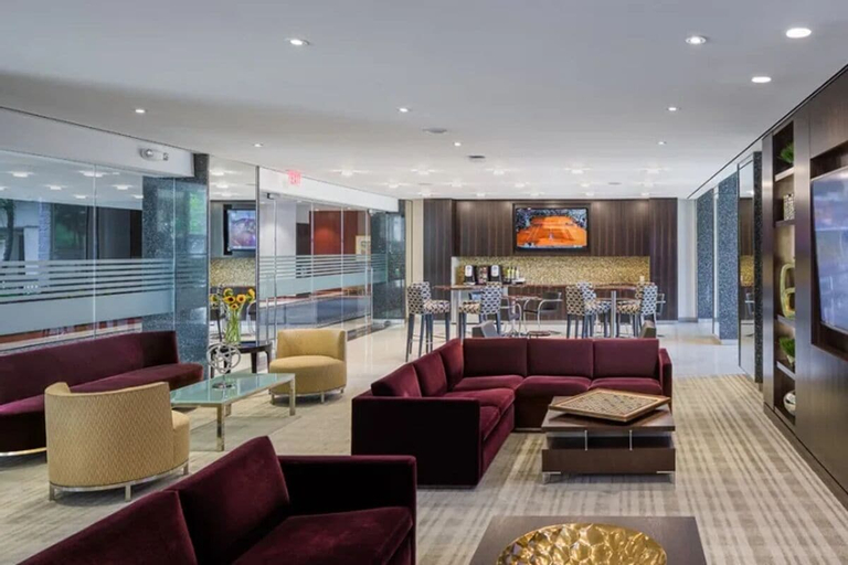 Wonderful Apt Crystal City with Gym, Arlington