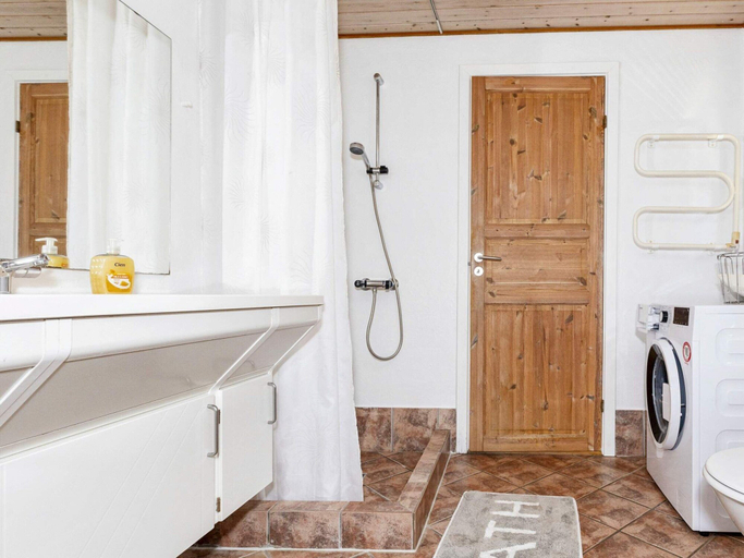 Bathroom 3, 8 Person Holiday Home in Hojslev, Skive