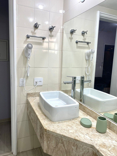 Bathroom 3, FLAT em LOCALIZAÇÃO FANTÁSTICA, São Paulo
