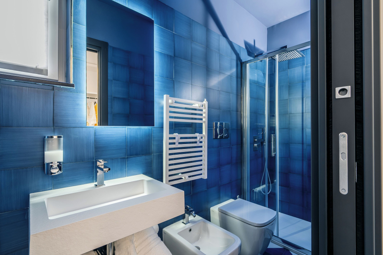 Bathroom 4, Villa Azzurra, Napoli