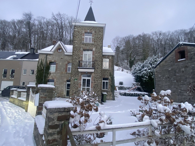Exterior & Views 2, Charming Villa in Harze, Liège