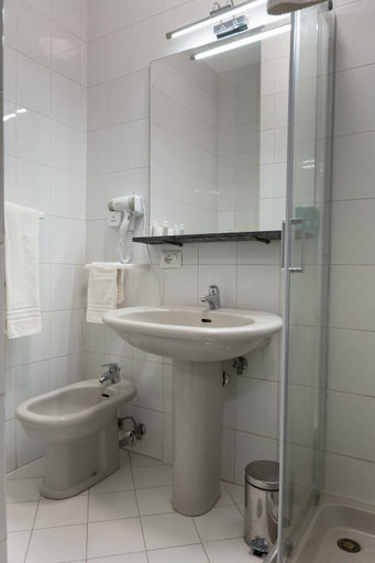 Bathroom 2, Hotel del Sole-Aversa, Caserta