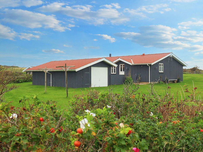Others 4, 6 Person Holiday Home in Lokken, Hjørring