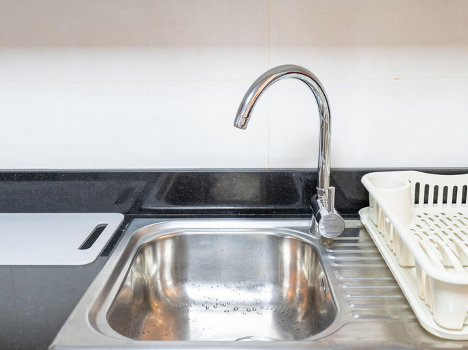 Private kitchen 2, Luxe 1 BR City View Pool & Gym by Belvilla, Dubai