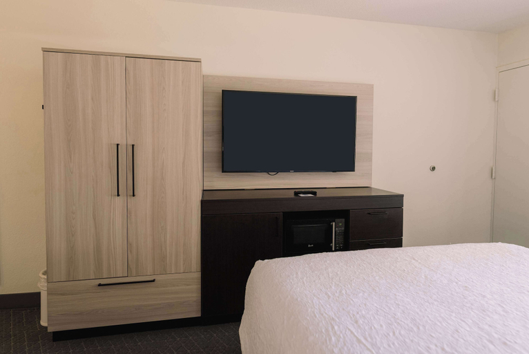 Bedroom 3, Hampton Inn Gatlinburg, Sevier
