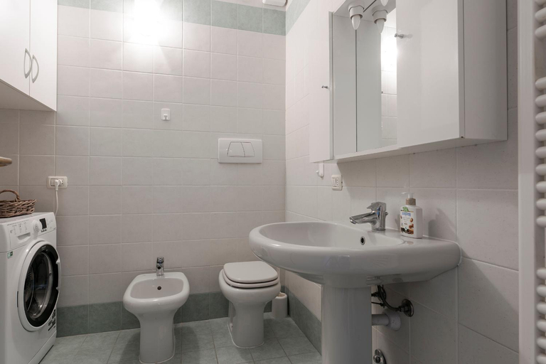 Bathroom 2, QUIET PLACE close to city center, Brescia