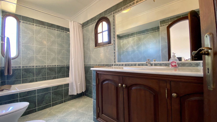 Bathroom 4, Rustica CIP, Albufeira