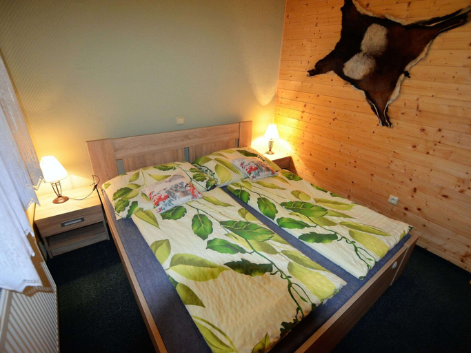 Bedroom 2, Modern Chalet in Ralsko Bohemian With Garden, Česká Lípa