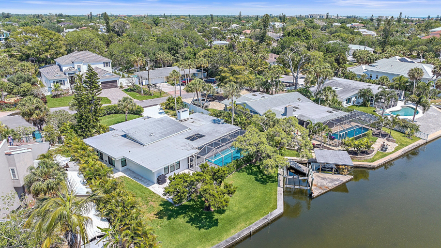 Exterior & Views 2, The Windward House 3 Bedroom Home by RedAwning, Sarasota