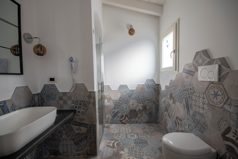 Bathroom 3, Enaja Luxury Retreat, Nuoro