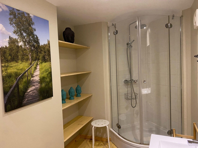 Bathroom 4, Gedinne Historic Forest Haven, Namur
