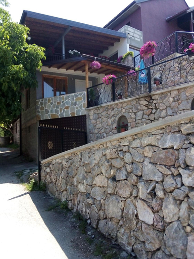 Others 3, Guest House Stevovski