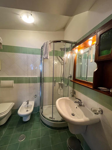 Bathroom 5, Hotel Togo Palace Terminillo, Rieti
