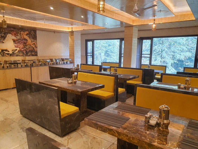 Food & Drinks, Dalhousie Hills Raj Nirmal, Chamba