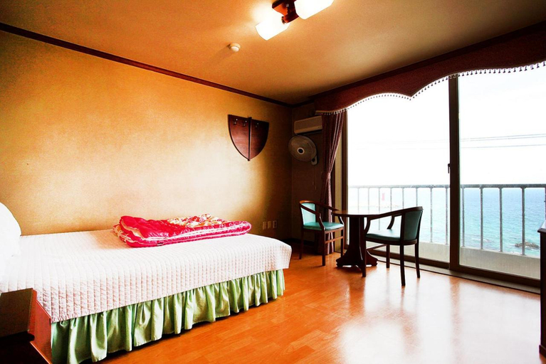 Bedroom 2, Sun Motel, Gangneung