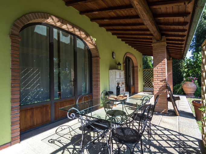 Others 5, Blissful Tuscan Hideaway, Arezzo
