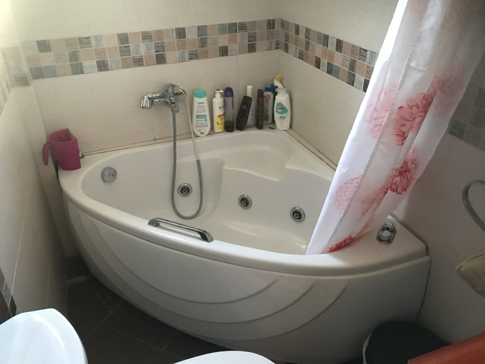 Bathroom 3, Beautiful Spacious apt in Nea Makri, Attica
