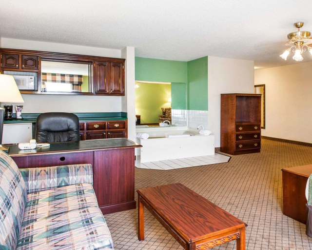 Others 5, Comfort Inn Goshen, Elkhart