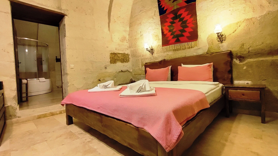 Bedroom 2, Armesos Cave Hotel, Ürgüp
