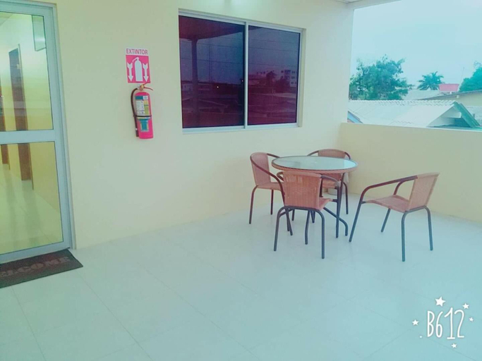 Others 3, Hostal Montecarlos, Salinas