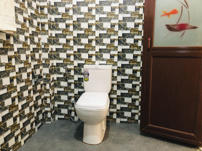 Bathroom 3, Thuru Sevana Villa, Dambulla