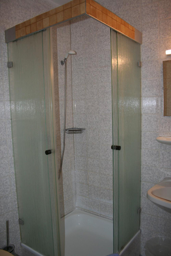 Bathroom 5, Gasthof Berg, Dillingen an der Donau