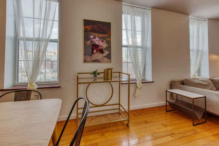 Bedroom 4, Stairway 3BR Apt w W D Ideal for Groups, Philadelphia