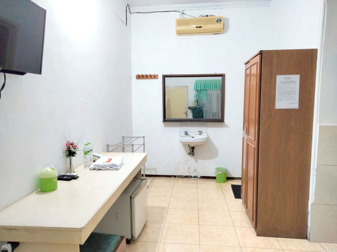 Bathroom 3, Sartika Hotel Mitra RedDoorz Pati, Pati