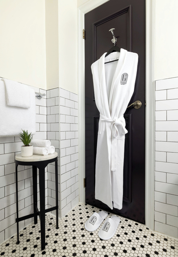 Bathroom 4, The Gregorian Hotel, New York