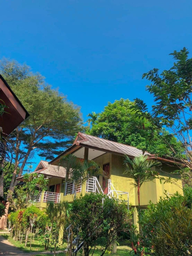 Exterior & Views 1, Jungle Huts Resort, Phanom