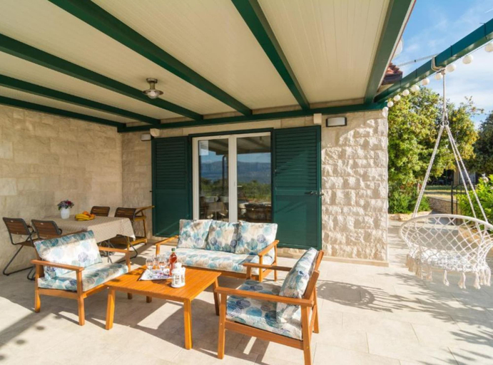 Others 1, Holiday Home Blato, Postira