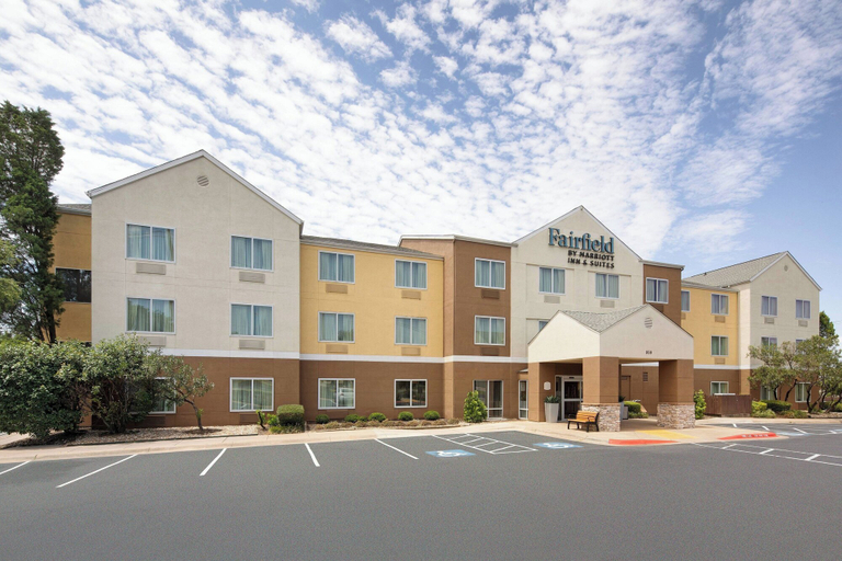 Exterior & Views 2, Fairfield Inn & Suites Austin-University Area, Travis